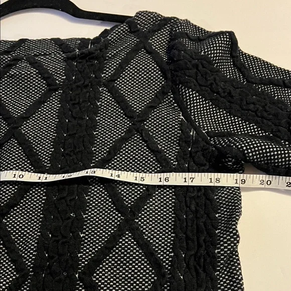 Worthington Black Embroidered Overlay Quarter Sleeve Sweater Diamond Pattern L - Picture 5 of 8